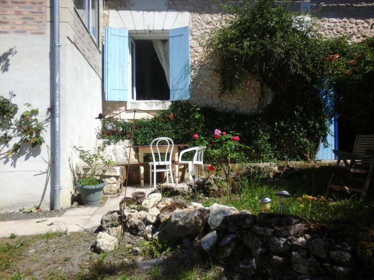 La Maison Bleue บร็องโทม ภายนอก รูปภาพ